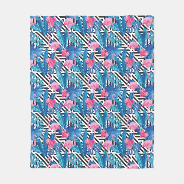 Flamingo u. Palmen auf geometrischem Muster Fleecedecke (Vorderseite)