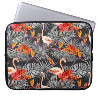 Flamingo und Blume, monochrome Muster. Laptopschutzhülle