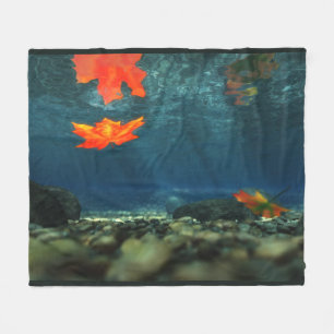 Flamme in der Wasserrutsche Fleecedecke