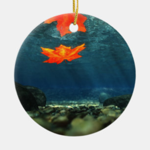 Flamme in der Wasserschmuck Keramikornament