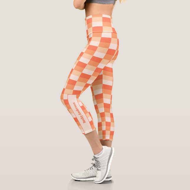 Flammen einer Kerzenfarbenkombination Capri Leggings (Links)