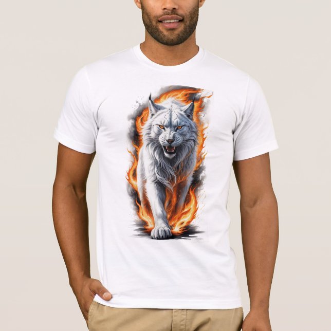 Flammenflammende Lynx durch Flammen laufen T-Shirt (Vorderseite)