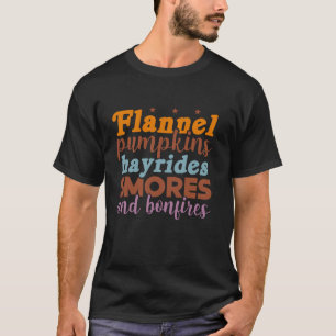 Flannel Pumpkins Hayrides Smores und Bonfire als T-Shirt