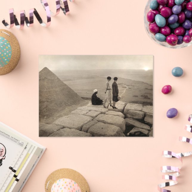 Flapper Girls Sunrise Khufu Pyramid, Ägypten 1920 Acryleinladungen (Insitu (Feier))