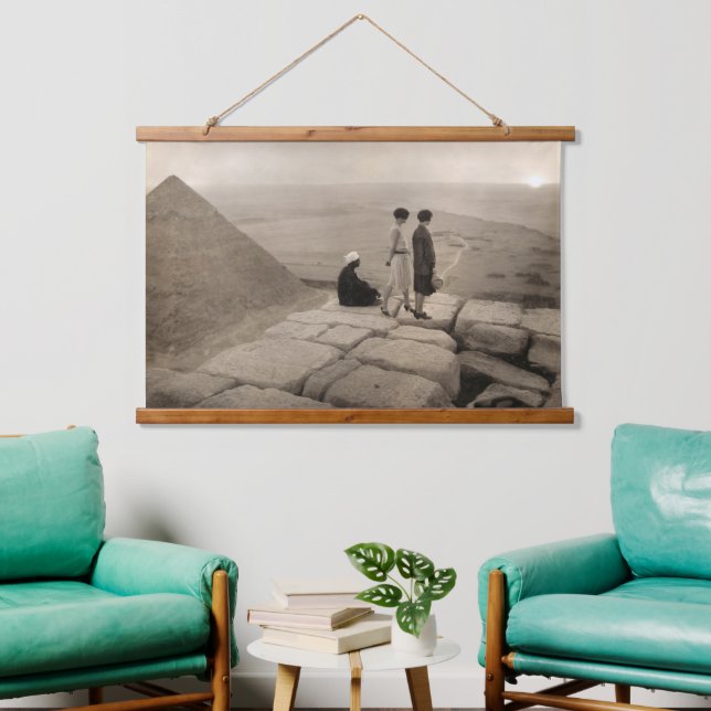 Flapper Girls Sunrise Khufu Pyramid, Ägypten 1920 Wandteppich Mit Holzrahmen (Wohnzimmer)