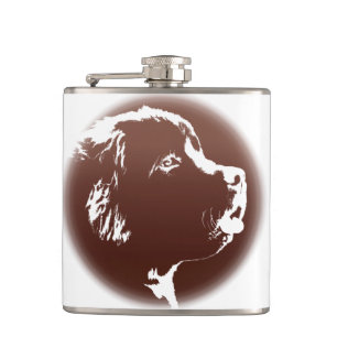 Flasche für den Hund in Neufundland, Flasche für d Flachmann