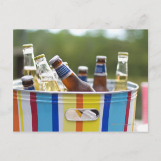 Flaschen Bier in Eis Postkarte