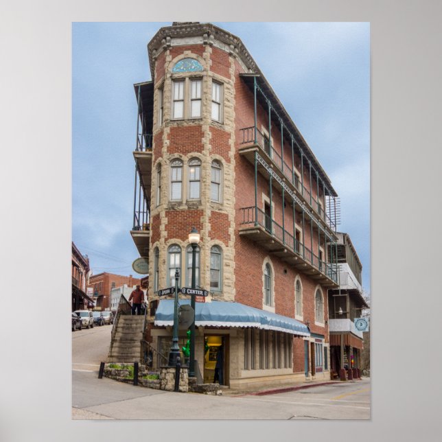 Flatiron Flats Eureka Poster (Vorne)