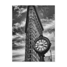 Flatiron Gebäude und Uhr in Schwarz und Weiß