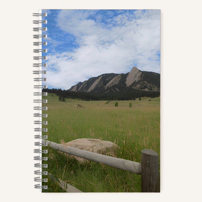 Flatirons Meadows Hardcover Notizbuch (Vorderseite)