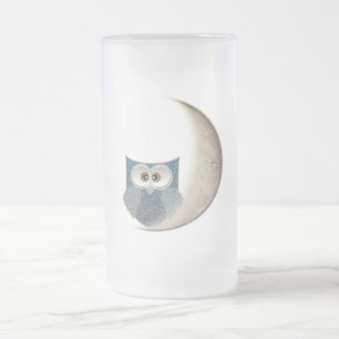 Flaumige Eule auf dem Mond Mattglas Bierglas
