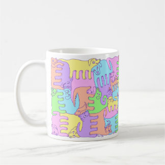 Flaumige Regenbogen-Hunde Kaffeetasse