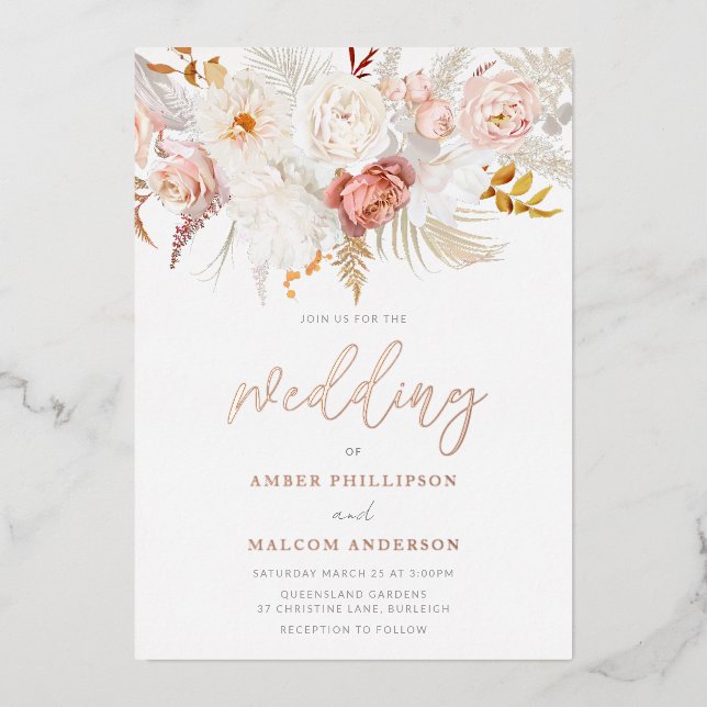 Flawless Rose Gold & Blush Floral Wedding Folieneinladung (Vorderseite)