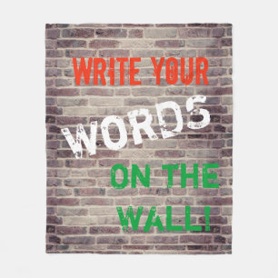 Fleece-umfassender roter fleecedecke