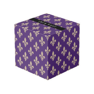 Fleur de Lis, Beige auf Lila, Königlich, Ihr Name Würfel