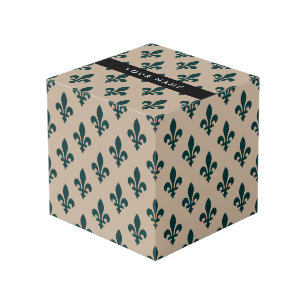 Fleur de Lis, Grün auf Beige, Royal, Ihr Name Würfel