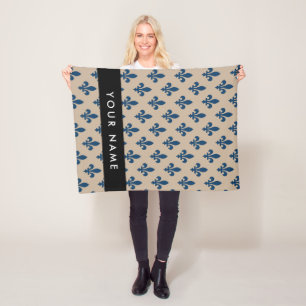 Fleur de Lis, Marineblau auf Beige, Royal, Ihr Nam Fleecedecke