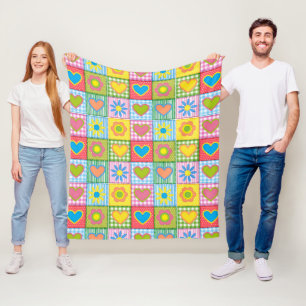Flickwerk von Liebe Blossom und Herz Fleecedecke