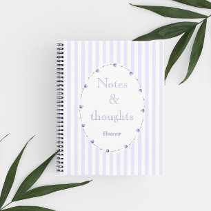 Flieder Lila Weiß Kokette Ästhetik Monogramm Notizbuch
