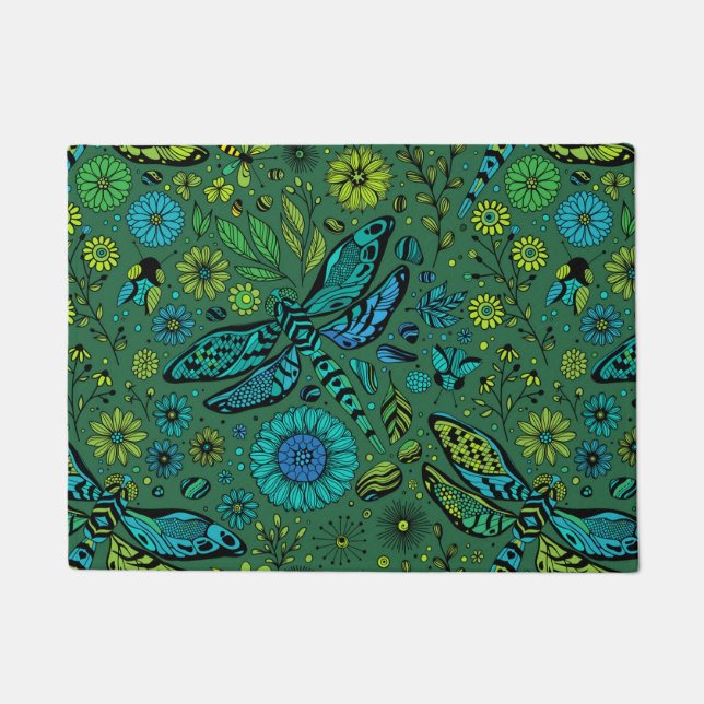 Fliege, Fliegenfliege auf smaragdgrünen Fußmatte (Vorderseite)