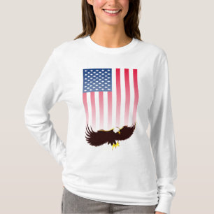 Fliegen Eagle und amerikanische Flagge T-Shirt