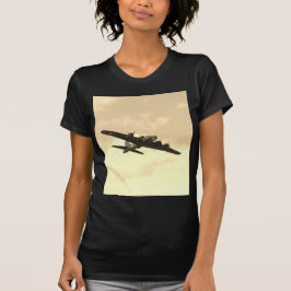Fliegen-Festung im Flug T-Shirt
