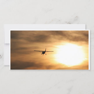 Fliegen in die Sonne