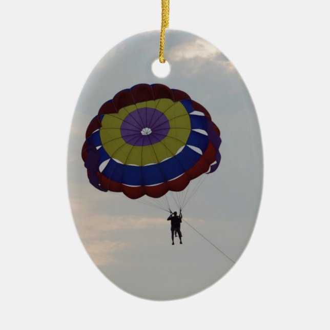 Fliegen mit einem parasail keramikornament (Vorne)