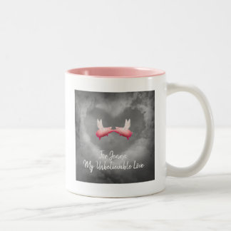 Fliegen-Schweine in Liebe-Personalisiertem Zweifarbige Tasse