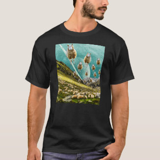Fliegende Schafe Funny Surreal Art Collage T-Shirt
