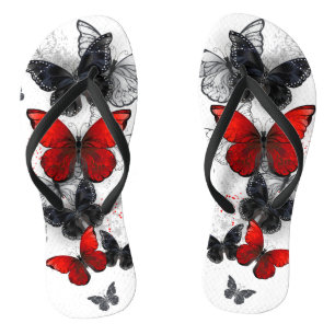 Fliegende schwarze und rote Morpho-Schmetterlinge Flip Flops