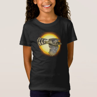 Fliegender Habicht Feuer T-Shirt