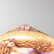 Fließendes goldenes Haar Dame im Kleid neben Blume