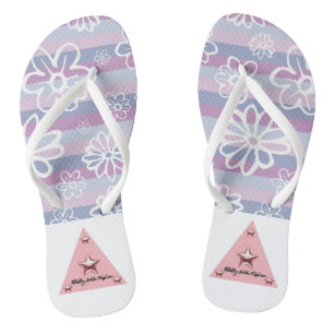 Flip Flops für Lila und rosa Blütenerwachsene Frau