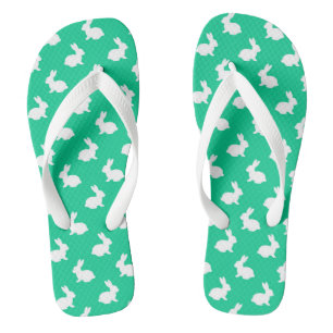 Flip Flops mit grünen und weißen Kaninchen