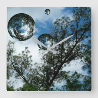 Floating Orbs Quadratische Wanduhr