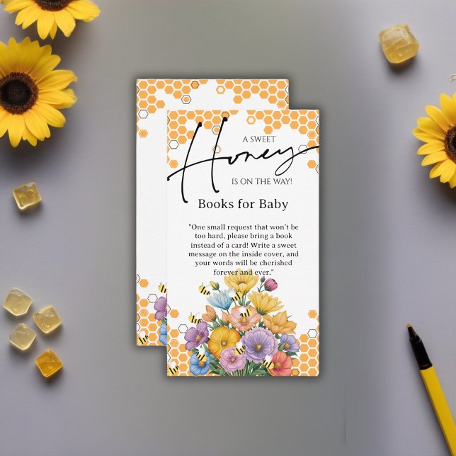 Floral A Sweet Honey Bee Baby Dusche Begleitkarte (Von Creator hochgeladen)