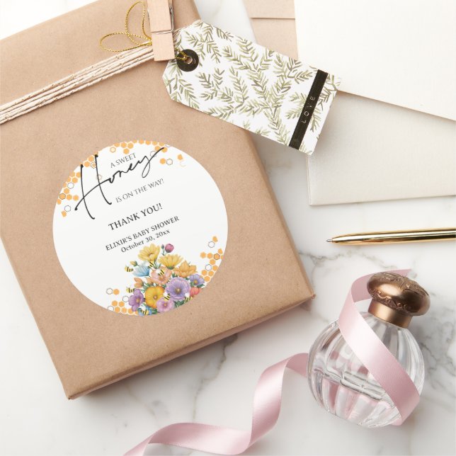 Floral A Sweet Honey Bee Baby Dusche Runder Aufkleber (Schenken)