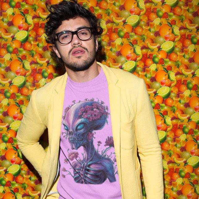 Floral Alien T-Shirt (Von Creator hochgeladen)