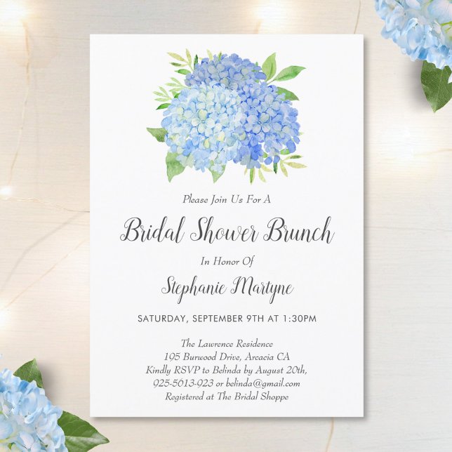 Floral Blue Hydrangea Bouquet Brautparty Brunch Einladung (Von Creator hochgeladen)