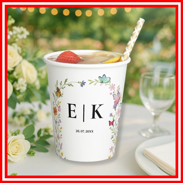 Floral Boho Wildblumen Monogram Butterfly Wedding Pappbecher (Von Creator hochgeladen)