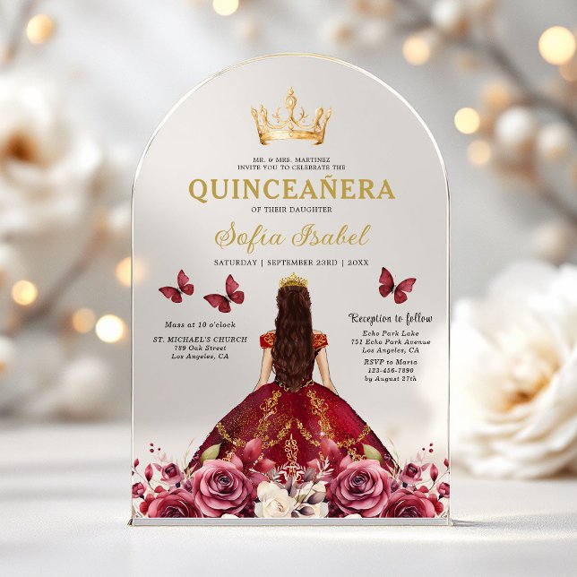 Floral Burgundy Butterfly Prinzessin Quinceanera Acryleinladungen (Von Creator hochgeladen)