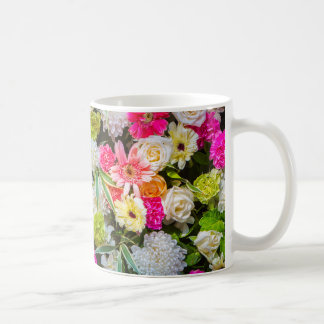 Floral Burst - Vibrant Garden Mug. Kaffeetasse