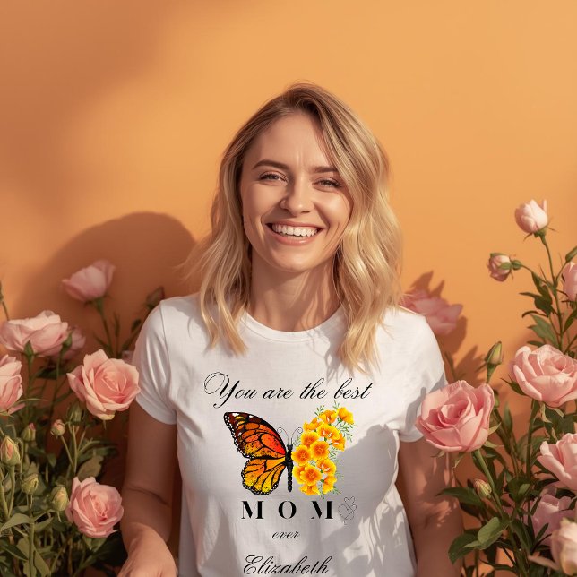 Floral Butterfly Mother's Day Personalized T-Shirt (Von Creator hochgeladen)