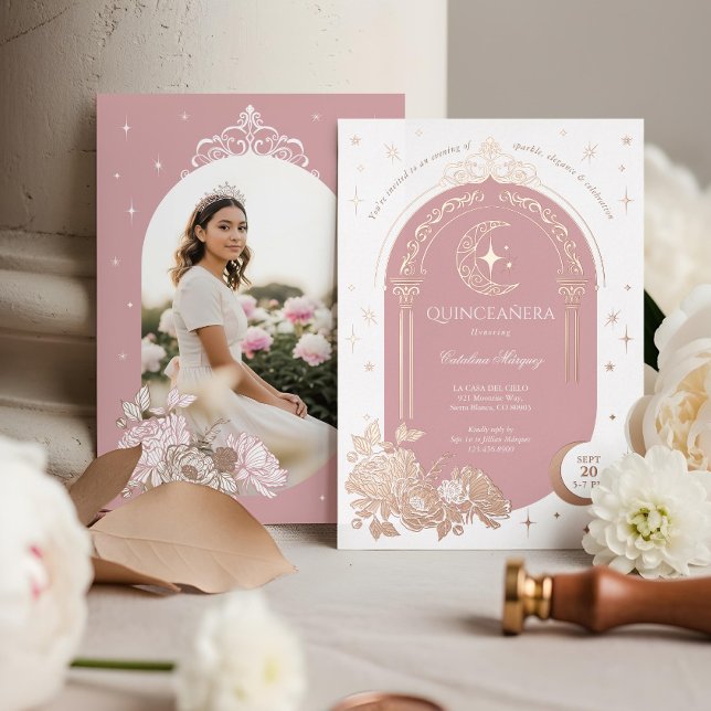Floral Celestial Moon Star Tiara Quinceanera Foto Folieneinladung (Floral Celestial Moon Star Tiara Quinceanera Photo Foil Invitation (Front & Back))