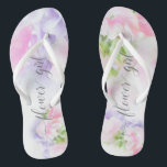 FLORAL CHIC WEDD PLATTERBSEN Blumenmädchen Flip Flops<br><div class="desc">Blumen Girl Sandals,  um die Kollektion - Blumenchic Hochzeitsfeiern in Rosa und Lavendel mit hübscher Kalligraphie und modernen Schriftart</div>