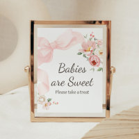 Floral Coquette Baby in Bloom Babies sind süß
