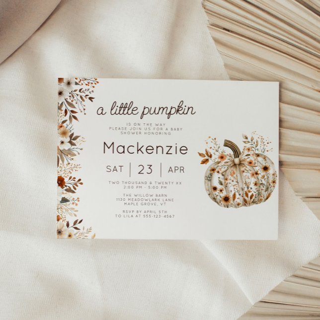 Floral Coquette Little Pumpkin Baby Dusche Einladung (Cozy in Bloom A Little Pumpkin Horizontal Baby Shower invitation )