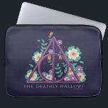 Floral Deathly Hallows Graphic Laptopschutzhülle<br><div class="desc">HARRY POTTER™ | Karo aus diesem Blumenkohl Todesschluchssymbol!</div>