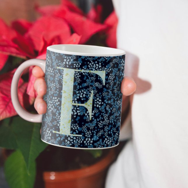 Floral Elegant Klasse Monogram F blau mit einer Ph Kaffeetasse (Von Creator hochgeladen)